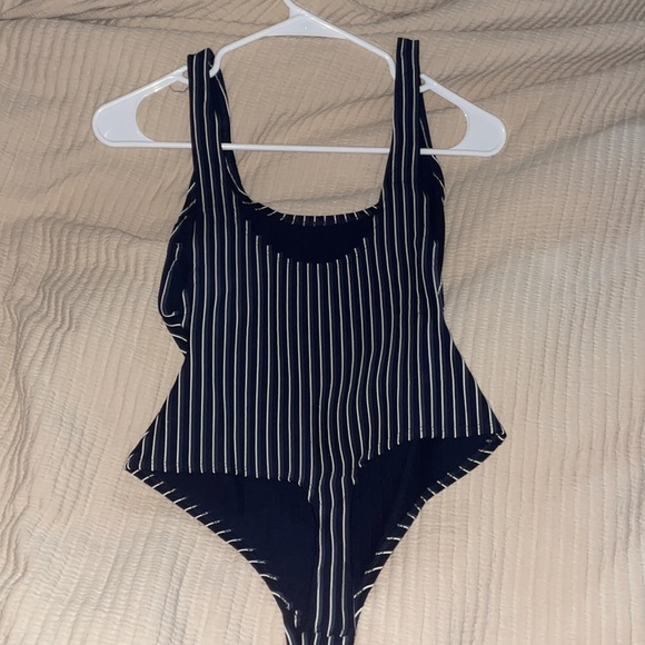 LPA Revolve Bodysuit 23 in Navy & White - Picture 5 of 6